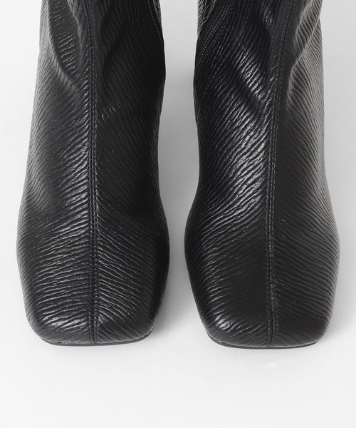 KBF（ケイビーエフ）の「エンボススクエアトゥストレッチブーツ（ブーツ・レディース・アイボリー/ブラック・36/37/38）」の7枚目の写真