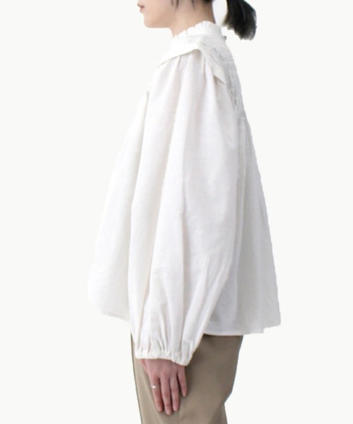 STYLEBLOCK(スタイルブロック)の「リネンタッチボリュームスリーブシャーリングブラウス(シャツ/ブラウス・レディース・ライム/ネイビー/ブラック/グリーン/ホワイト・M)」の7枚目の写真