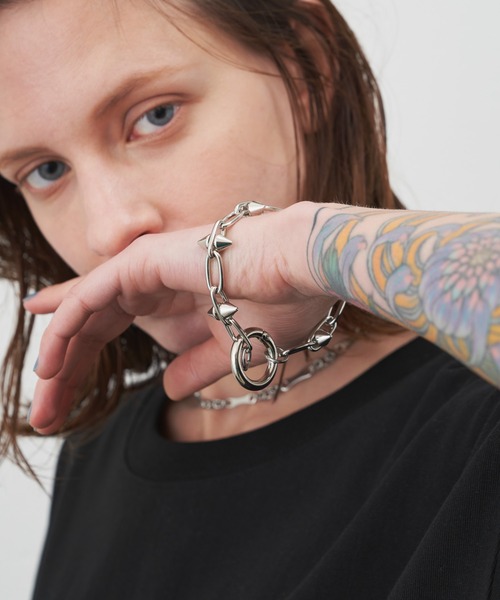 AIVER（アイバー）の「AIVER　チェーンスタッズブレスレット（ブレスレット・メンズ・シルバー・FREE）」の3枚目の写真