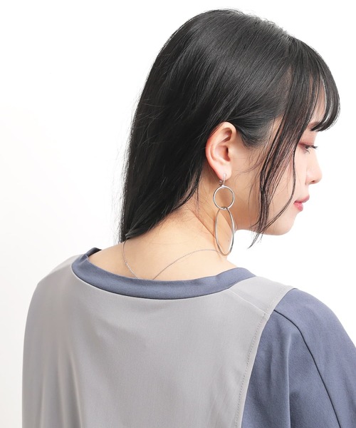 osharewalker（オシャレウォーカー）の「【廃盤】『メッシュ切替アシメデザインTシャツ』（Tシャツ/カットソー・レディース・ブラック/グレイッシュブルー・FREE）」の17枚目の写真