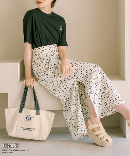 PEANUTS（ピーナッツ）の「PEANUTSゆるTシャツ（Tシャツ/カットソー・レディース・ブラック/オフホワイト・FREE）」の5枚目の写真