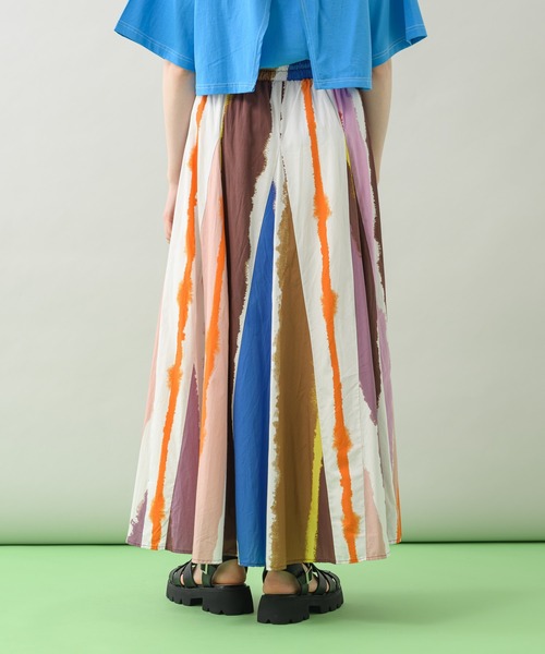 Paradise Picnic(パラダイスピクニック)の「TE VALT ぼかしプリントロングスカート(スカート・レディース・ホワイト/ネイビー・FREE)」の13枚目の写真