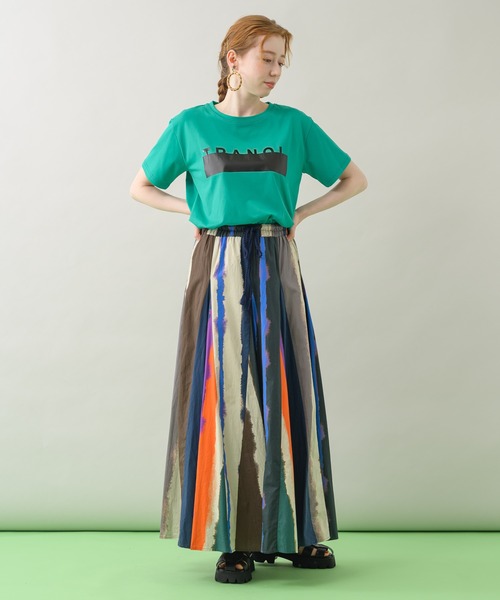 Paradise Picnic(パラダイスピクニック)の「TE VALT ぼかしプリントロングスカート(スカート・レディース・ホワイト/ネイビー・FREE)」の17枚目の写真