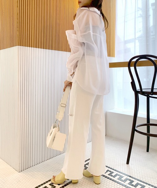 OLIVE des OLIVE（オリーブデオリーブ）の「ストレートデニムダメージパンツ（デニムパンツ・レディース・ブラック/オフホワイト/サックスブルー・FREE）」の4枚目の写真