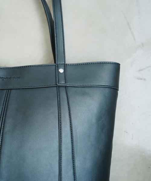 UNION STATION(ユニオンステーション)の「シンセティックレザースクエアトートバッグ(トートバッグ・メンズ・ブラック/ブラック系その他・FREE)」の8枚目の写真