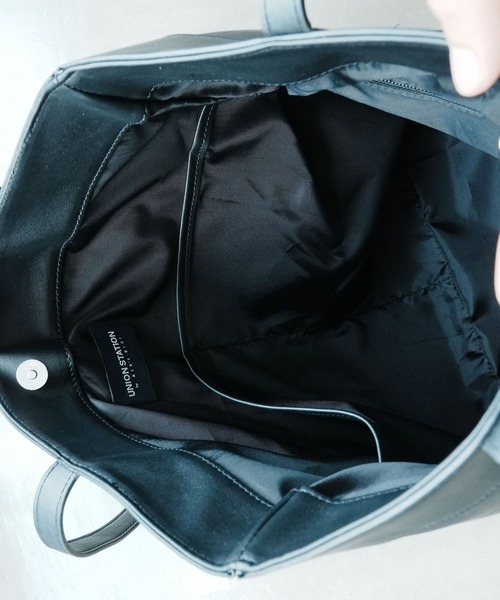 UNION STATION(ユニオンステーション)の「シンセティックレザースクエアトートバッグ(トートバッグ・メンズ・ブラック/ブラック系その他・FREE)」の10枚目の写真