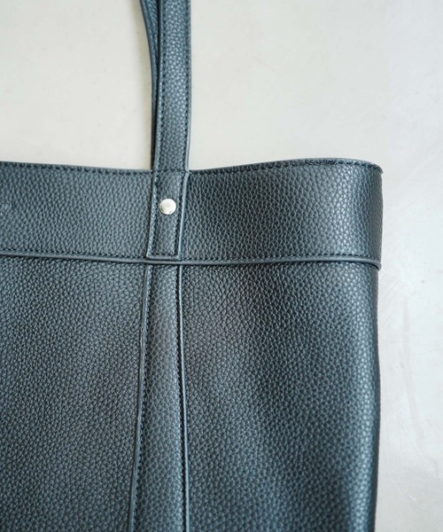 UNION STATION(ユニオンステーション)の「シンセティックレザースクエアトートバッグ(トートバッグ・メンズ・ブラック/ブラック系その他・FREE)」の13枚目の写真