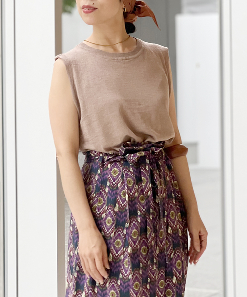 IENA LA BOUCLE(イエナラブークル)の「IENA LA BOUCLE リネンニットノースリーブプルオーバー(ニット/セーター・レディース・ベージュ/カーキ・FREE)」の15枚目の写真