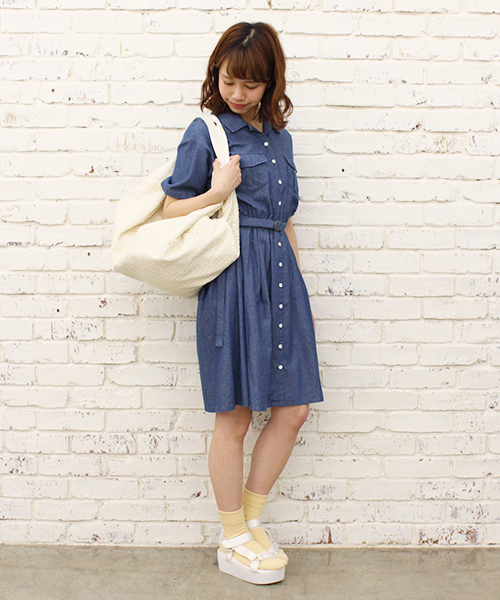 Kastane(カスタネ)の「【Kastane】厚底テープサンダル(サンダル・レディース・ホワイト/ブラック/グレー・36/37/38)」の4枚目の写真