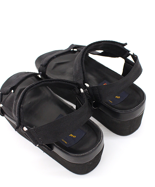 Kastane(カスタネ)の「【Kastane】厚底テープサンダル(サンダル・レディース・ホワイト/ブラック/グレー・36/37/38)」の9枚目の写真