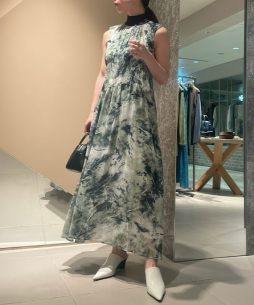 FRAY I.D（フレイアイディー）の「ランダムシャーリングプリント  