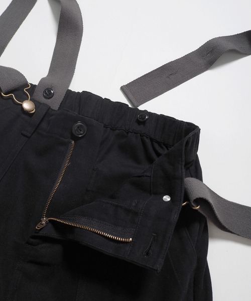 Crisp（クリスプ）の「サスペンダーミリタリースカート（スカート・レディース・ブラック/カーキ・FREE）」の16枚目の写真