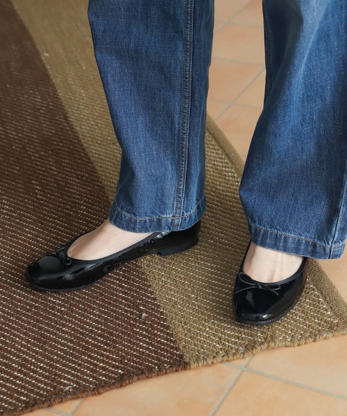 URBAN RESEARCH DOORS(アーバンリサーチドアーズ)の「エナメルバレエシューズ(バレエシューズ・レディース・ブラック/オレンジ系その他・37/38/36)」の7枚目の写真