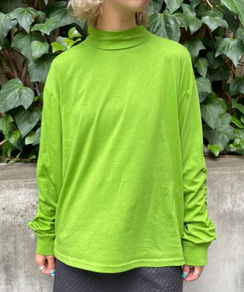 CIAOPANIC（チャオパニック）の「袖シャーリングハイネックロンtee（T