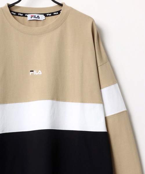 FILA(フィラ)の「FILA/フィラ 別注 ビッグシルエット ロゴ ワンポイント刺繍 袖プリント/バイカラー ロングスリーブTシャツ/レディース メンズ ロンT(Tシャツ/カットソー・メンズ・ホワイト/ブラック/ダークグリーン/ベージュ系その他/グリーン系その他/パープル系その他・LL/M/L)」の4枚目の写真