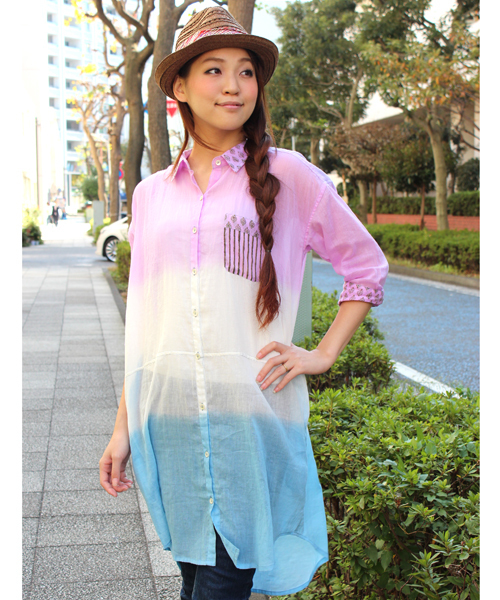 チャイハネ（チャイハネ）の「【チャイハネ】3トーンカラーグラデーションロングシャツ（シャツ/ブラウス・レディース・ブルー/イエロー/ピンク・FREE）」の3枚目の写真
