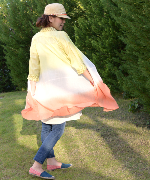 チャイハネ（チャイハネ）の「【チャイハネ】3トーンカラーグラデーションロングシャツ（シャツ/ブラウス・レディース・ブルー/イエロー/ピンク・FREE）」の16枚目の写真