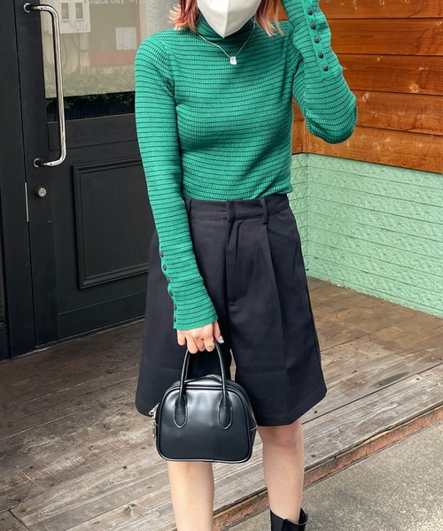 LE MORE（リモア）の「袖ボタンボーダータートルリブニット（ニット/セーター・レディース・グリーン/ピンク/ホワイト/オレンジ/ブラック・FREE）」の10枚目の写真