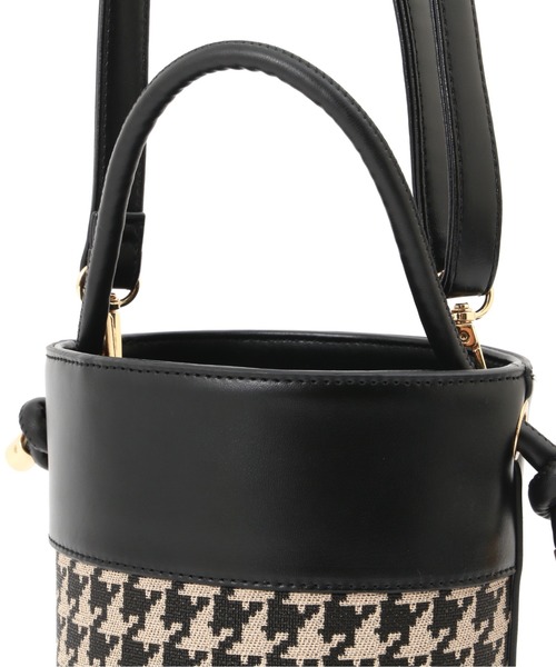 FREE'S MART（フリーズマート）の「ラウンド切り替えバッグ（ショルダーバッグ・レディース・ブラック系その他/ベージュ系その他/ブラウン・ﾌﾘ-）」の17枚目の写真