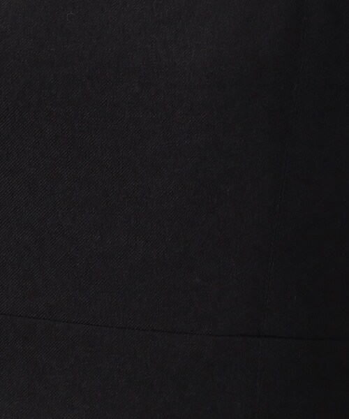 ほっそり見えするタックマーメイドキャミワンピース