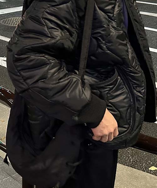 ASCLO(エジュクロ)の「ASCLO Mason Quilting Padded Jumper(ノーカラージャケット・メンズ・ブラック・FREE)」の15枚目の写真