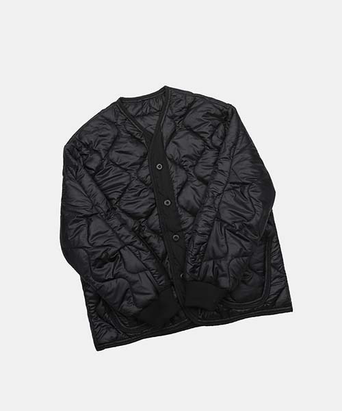 ASCLO(エジュクロ)の「ASCLO Mason Quilting Padded Jumper(ノーカラージャケット・メンズ・ブラック・FREE)」の18枚目の写真
