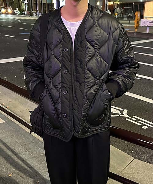 ASCLO(エジュクロ)の「ASCLO Mason Quilting Padded Jumper(ノーカラージャケット・メンズ・ブラック・FREE)」の12枚目の写真