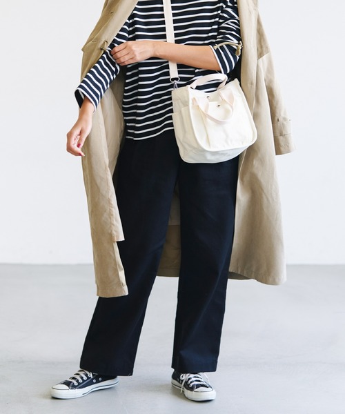 coca（coca）（コカ）の「ポケット付スクエアバッグ（ショルダーバッグ・レディース・カーキ/アイボリー・ONE SIZE）」の10枚目の写真
