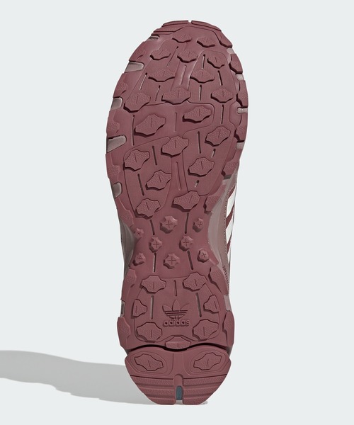 adidas（アディダス）の「シャドウターフ SFTM / Shadowturf SFTM