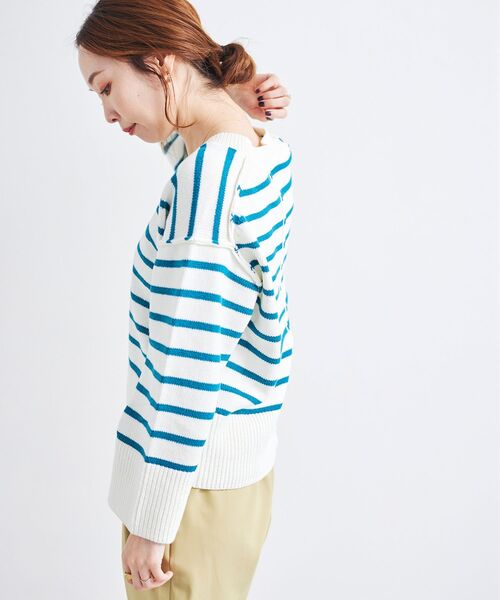 le.coeur blanc(ルクールブラン)の「ボーダーワイドシルエットVネックニット(ニット/セーター・レディース・ブラック系その他/ブルー系その他2・38)」の6枚目の写真