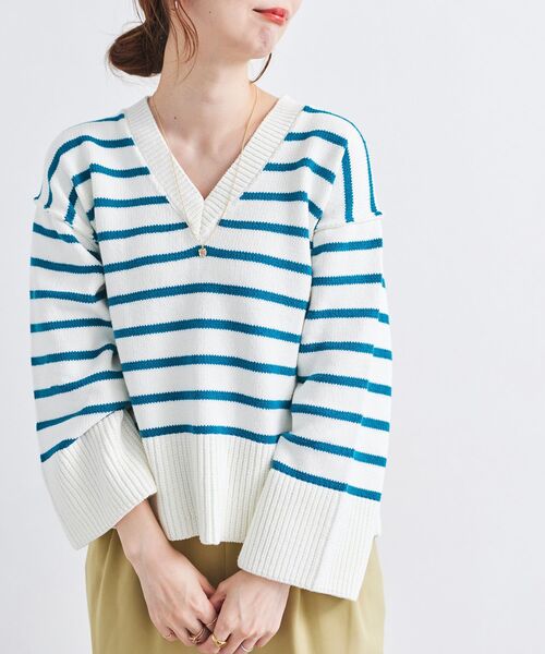 le.coeur blanc(ルクールブラン)の「ボーダーワイドシルエットVネックニット(ニット/セーター・レディース・ブラック系その他/ブルー系その他2・38)」の7枚目の写真