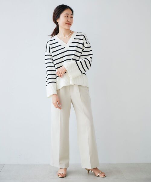 le.coeur blanc(ルクールブラン)の「ボーダーワイドシルエットVネックニット(ニット/セーター・レディース・ブラック系その他/ブルー系その他2・38)」の13枚目の写真