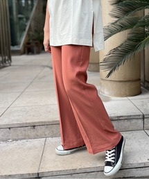 センタープレスカラーフレアパンツ
