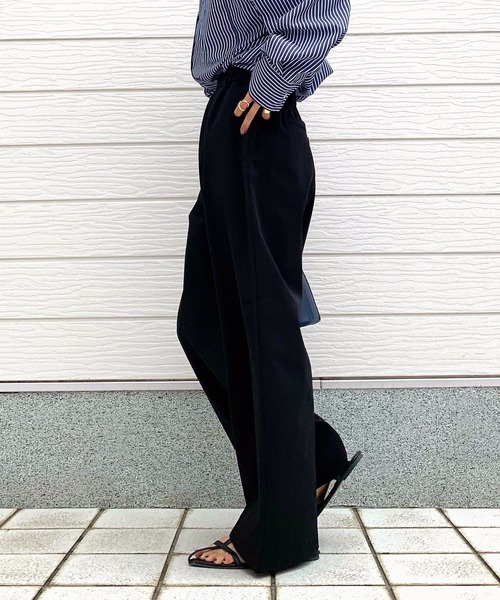 Q（キュー）の「接触冷感テックパンツ（その他パンツ・レディース・グレイッシュベージュ/ブラック/ブルー・MEDIUM）」の8枚目の写真