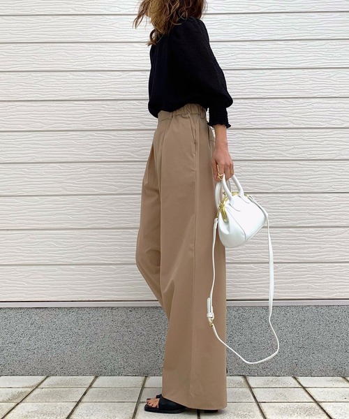 Q（キュー）の「接触冷感テックパンツ（その他パンツ・レディース・グレイッシュベージュ/ブラック/ブルー・MEDIUM）」の12枚目の写真