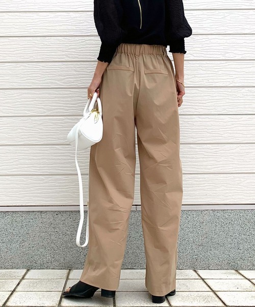 Q（キュー）の「接触冷感テックパンツ（その他パンツ・レディース・グレイッシュベージュ/ブラック/ブルー・MEDIUM）」の9枚目の写真