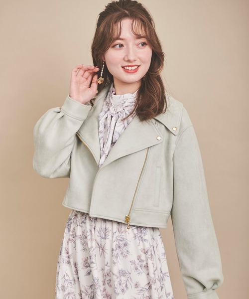 31 Sons de mode（トランテアン　ソン　ドゥ　モード）の「フェイクスエードライダースジャケット（ライダースジャケット・レディース・ベージュ/ライトグリーン・フリー）」の11枚目の写真