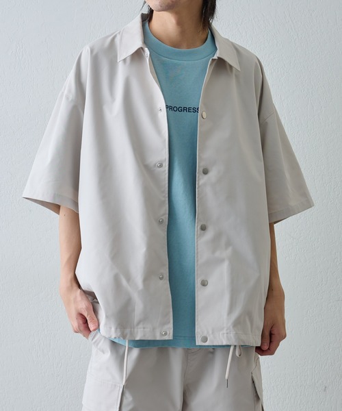 COLONY 2139（コロニートゥーワンスリーナイン）の「ストレッチコーチ半袖シャツ（シャツ/ブラウス・メンズ・アイボリー/ブラック・MEDIUM/LARGE）」の8枚目の写真