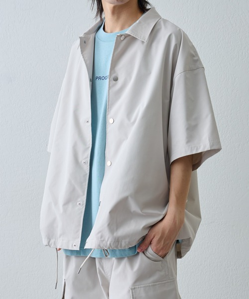 COLONY 2139（コロニートゥーワンスリーナイン）の「ストレッチコーチ半袖シャツ（シャツ/ブラウス・メンズ・アイボリー/ブラック・MEDIUM/LARGE）」の22枚目の写真