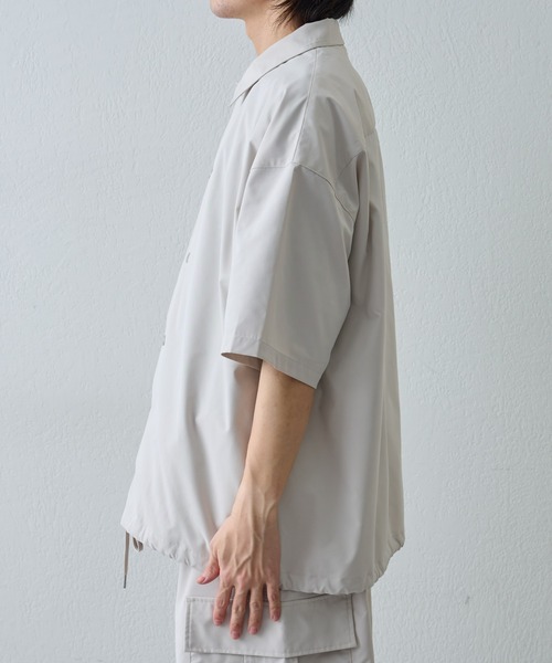 COLONY 2139（コロニートゥーワンスリーナイン）の「ストレッチコーチ半袖シャツ（シャツ/ブラウス・メンズ・アイボリー/ブラック・MEDIUM/LARGE）」の11枚目の写真