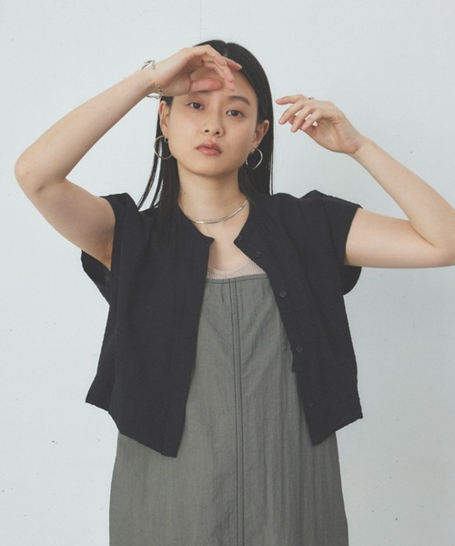 Happy John（ハッピージョン）の「french sleeve short shirt/フレンチスリーブショートシャツ（シャツ/ブラウス・レディース・イエロー/ブラック/ブルー・FREE）」の4枚目の写真