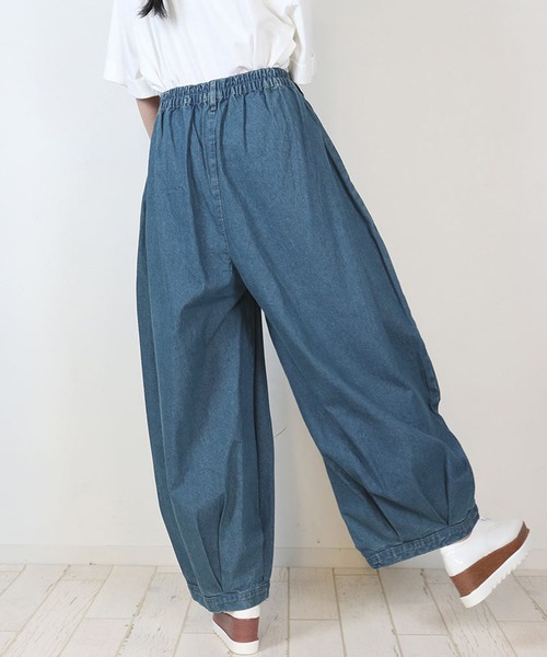 atONE(アットワン)の「atONE キュロットピエロデニム パンツ(デニムパンツ・レディース・ワンウォッシュ/ブルー・M/LL/3L/L/4L)」の4枚目の写真