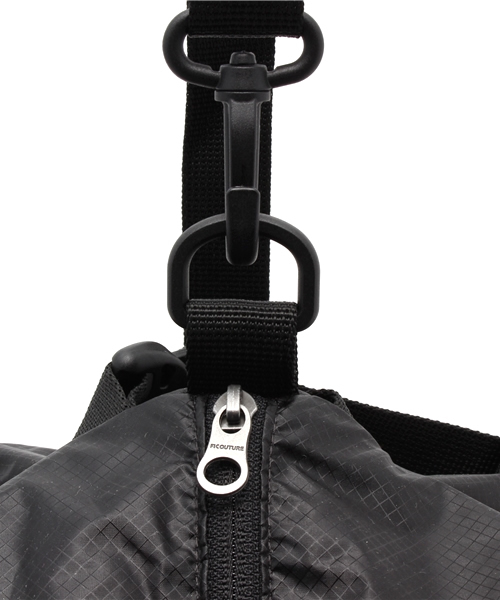 Kastane（カスタネ）の「【FICTURE】CORDURAAirZipSack（バックパック/リュック・レディース・マスタード/ブラック・FREE）」の7枚目の写真