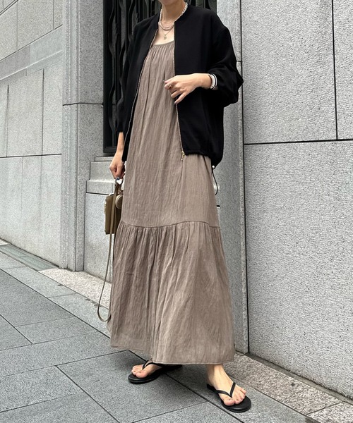 DouDou（ドゥドゥ）の「袖シャーリングジョーゼットブルゾン（ブルゾン・レディース・ライトグレー/チャコールグレー/オフホワイト/ブラック・FREE）」の6枚目の写真