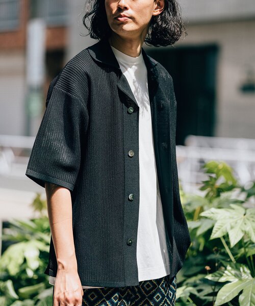 EDIFICE（エディフィス）の「スポンディッシュ リラックス ニット オープンカラー 半袖シャツ（シャツ/ブラウス・メンズ・ブルー/ブラック/アイボリー/ライトグリーン/レッド・MEDIUM/LARGE/SMALL）」の19枚目の写真