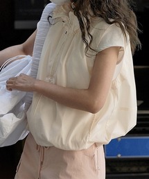 ナイロンライク ノースリベストトップス chw23s085