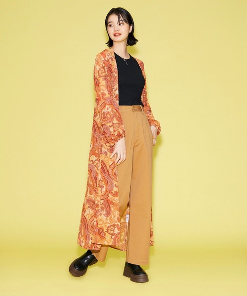 FOREVER 21（フォーエバー トゥエンティーワン）の「ヴィンテージライクチノパンツ（チノパンツ・レディース・ブラウン系その他3/カーキ・MEDIUM/SMALL）」の7枚目の写真