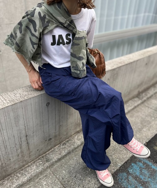 mi via loca（ミヴィアロカ）の「裾ドロストパラシュートパンツ