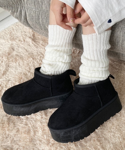 moment+(モーメントプラス)の「ボリューム厚底フェイクムートンブーツ(ブーツ・レディース・アイボリー/モカ/ブラック/キャメル・M/LL/S/L)」の15枚目の写真