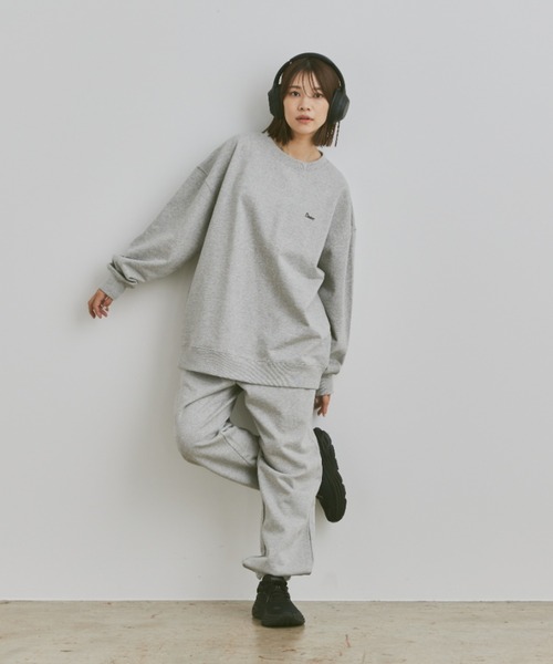 flaner（フラネ）の「Loose flaner logo sweat / ルーズflanerロゴスウェット（スウェット・レディース・グレー/オリーブ/ブラック/ネイビー・MEDIUM/LARGE）」の22枚目の写真